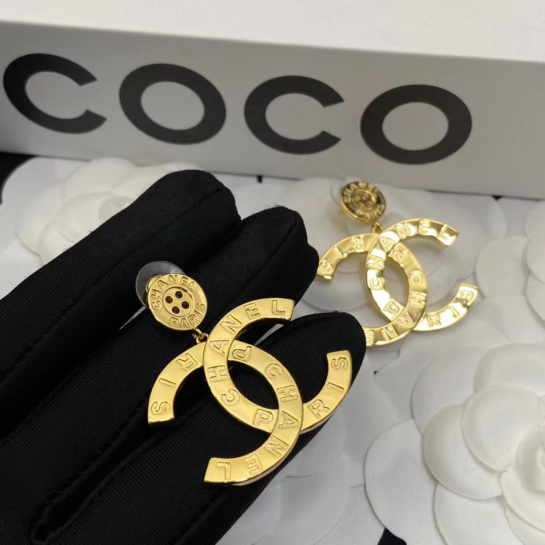 CHANE1 ラージロゴ ダブルC ピアス【50％割引+送料無料】