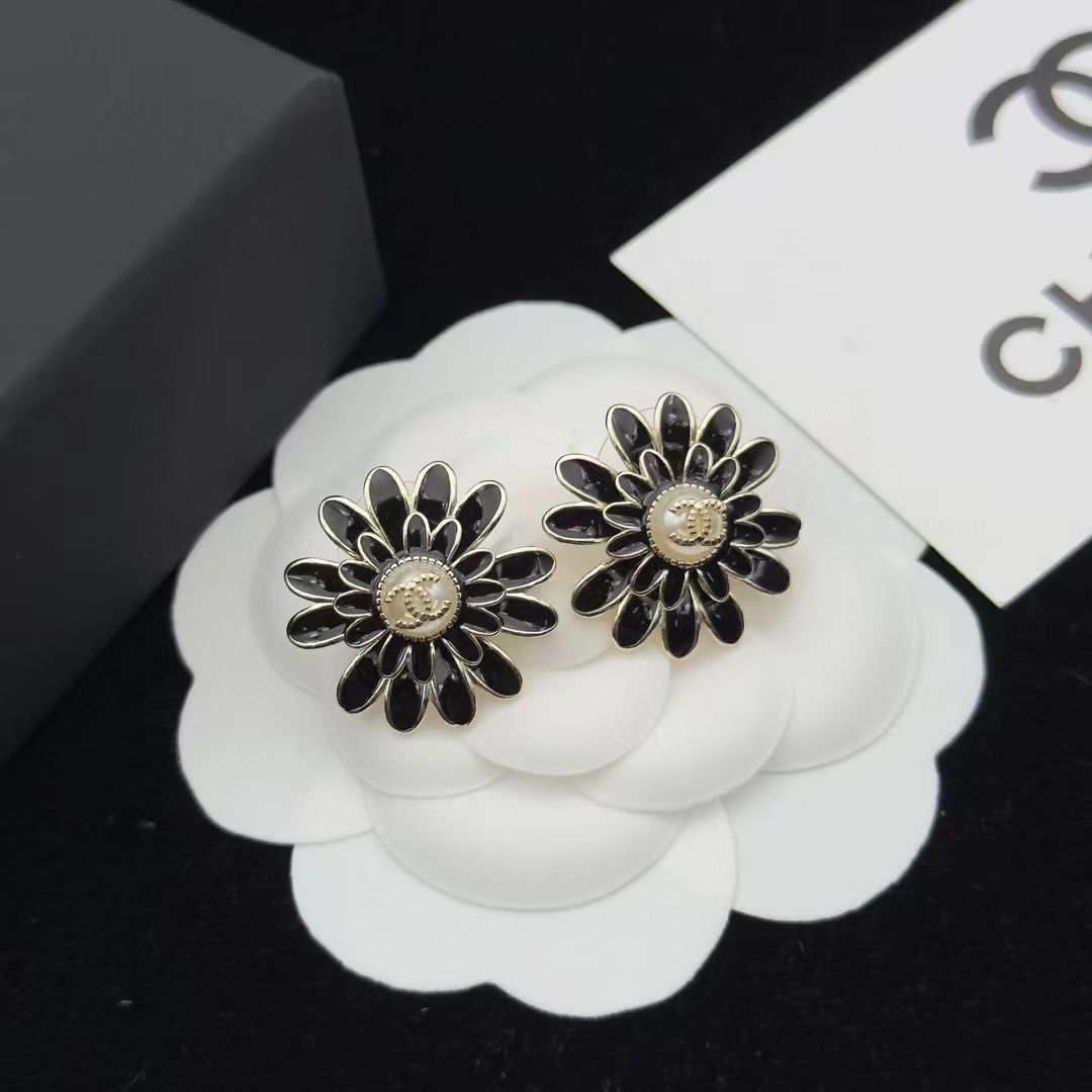 CHANE1 ひまわり ダブルC スタッドピアス【50％割引+送料無料】