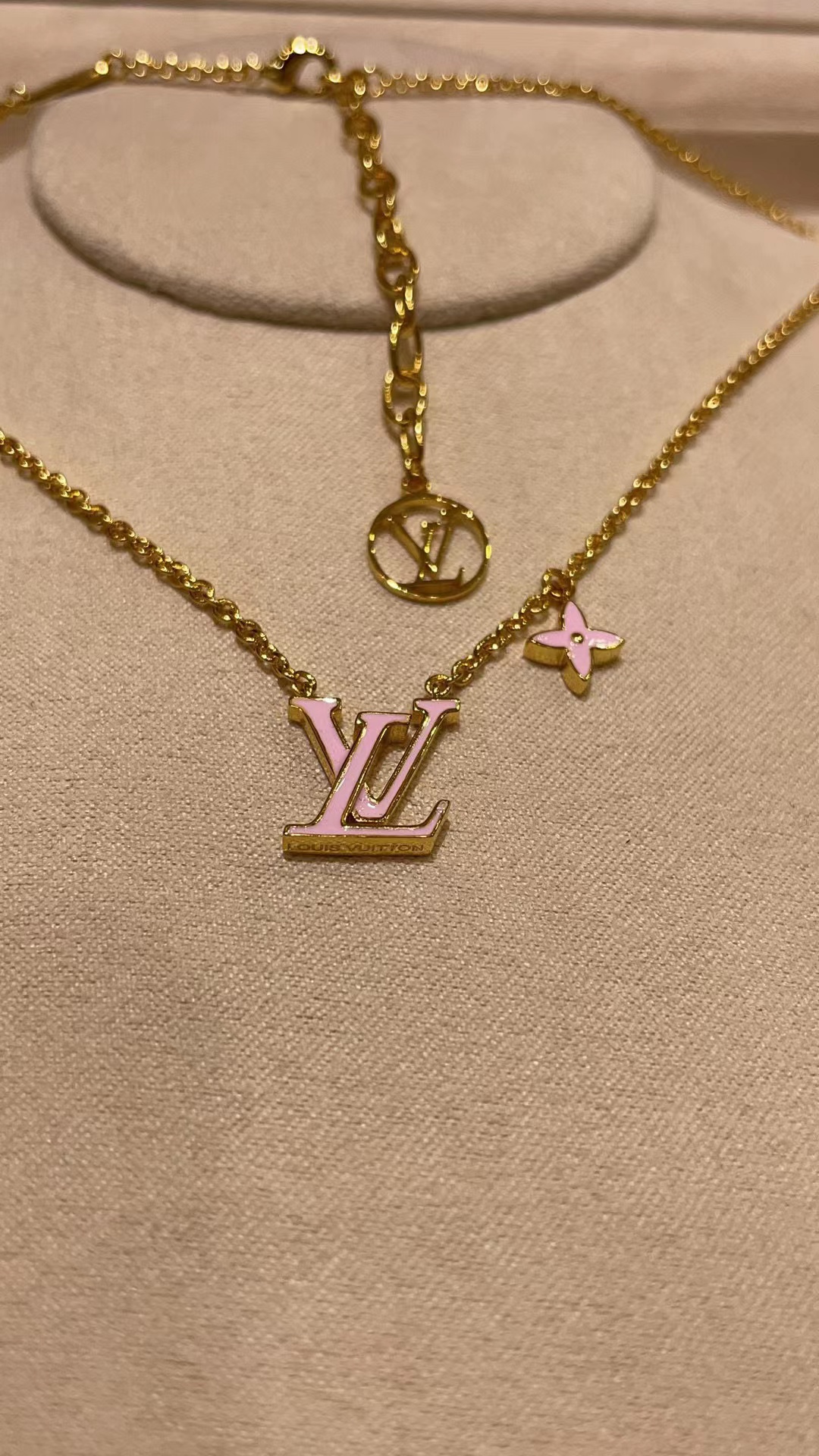 LV シンプル四つ葉クローバー ネックレス【50％割引+送料無料】