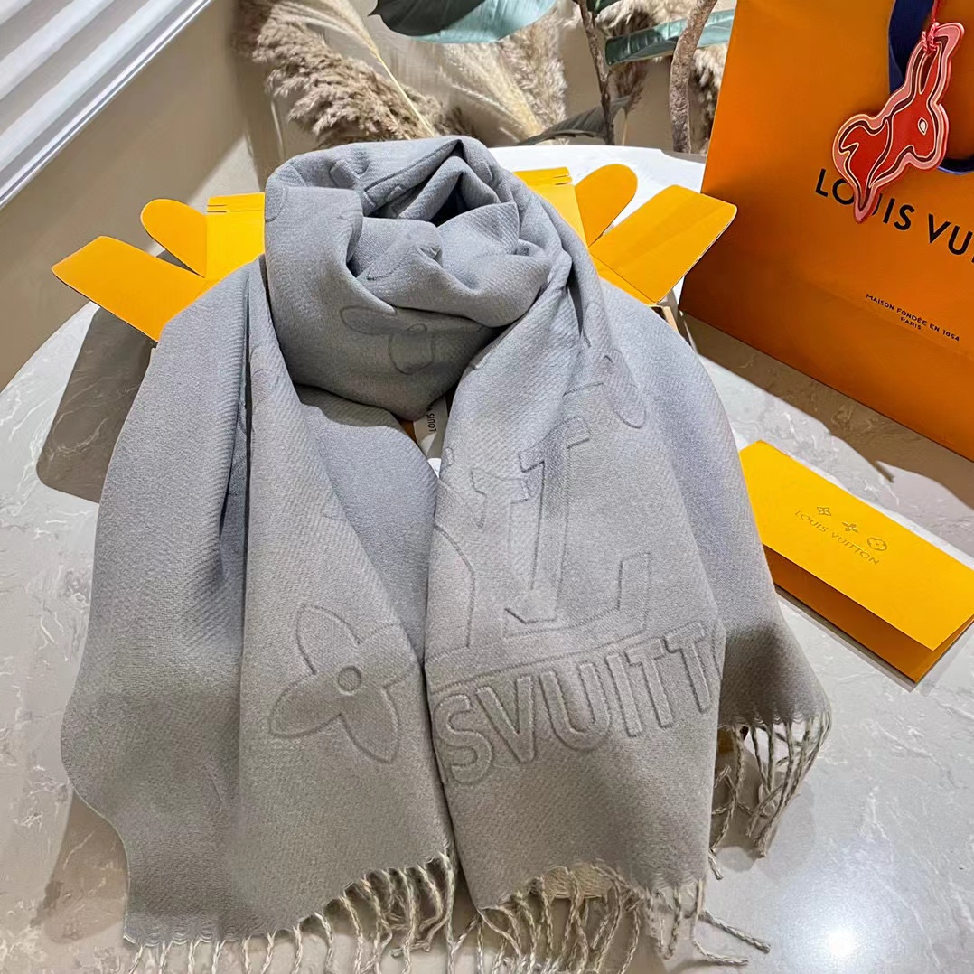 LV 四つ葉のクローバー タッセル カシミヤスカーフ【50％割引+送料無料】