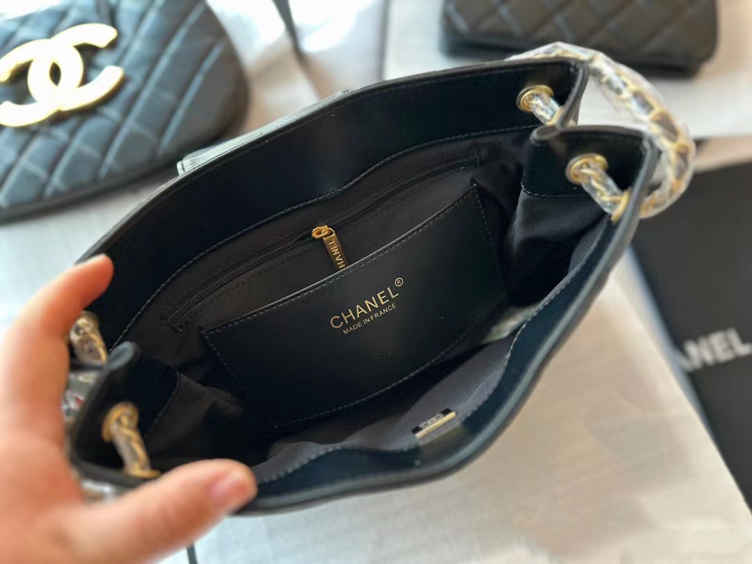 CHANE1 ラージロゴ チェーンショルダー クロスボディバッグ【50％割引+送料無料】