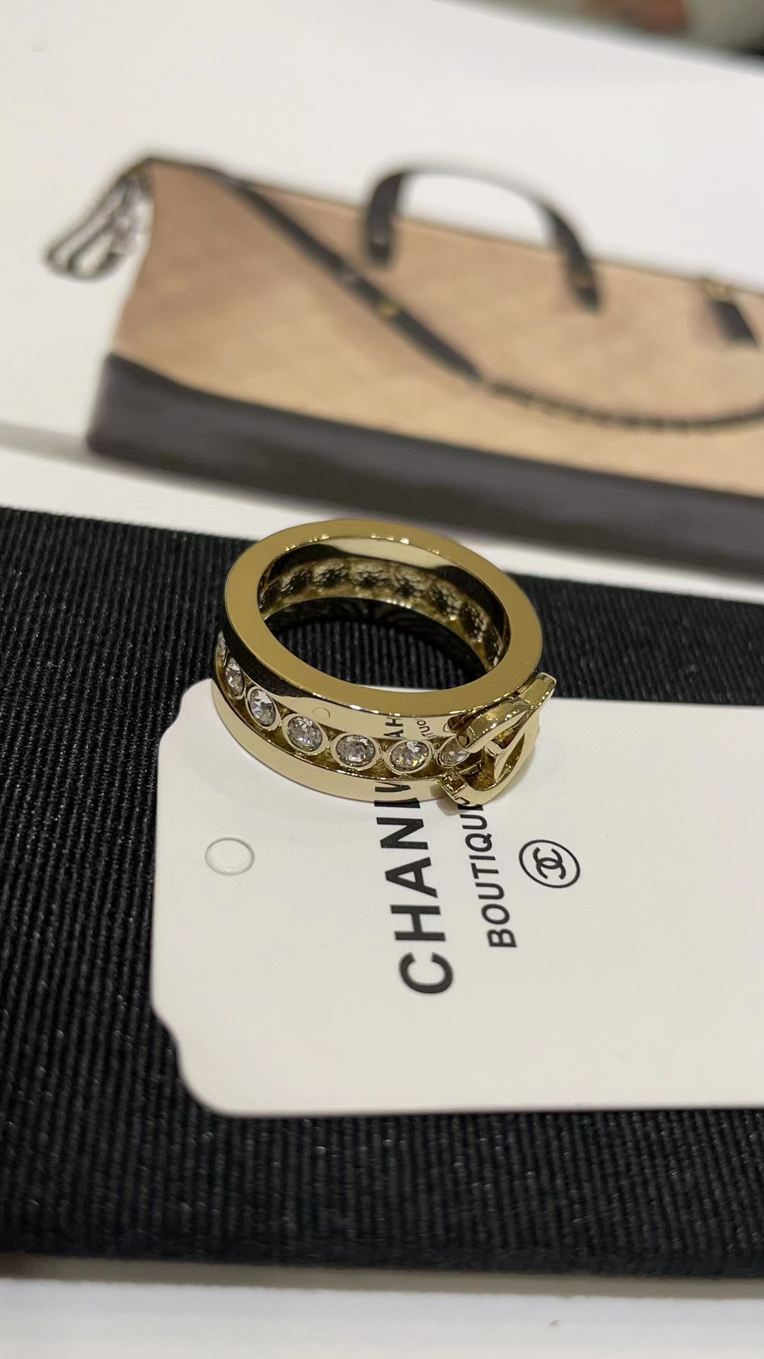CHANE1 ダイヤモンド ダブルC リング【50％割引+送料無料】