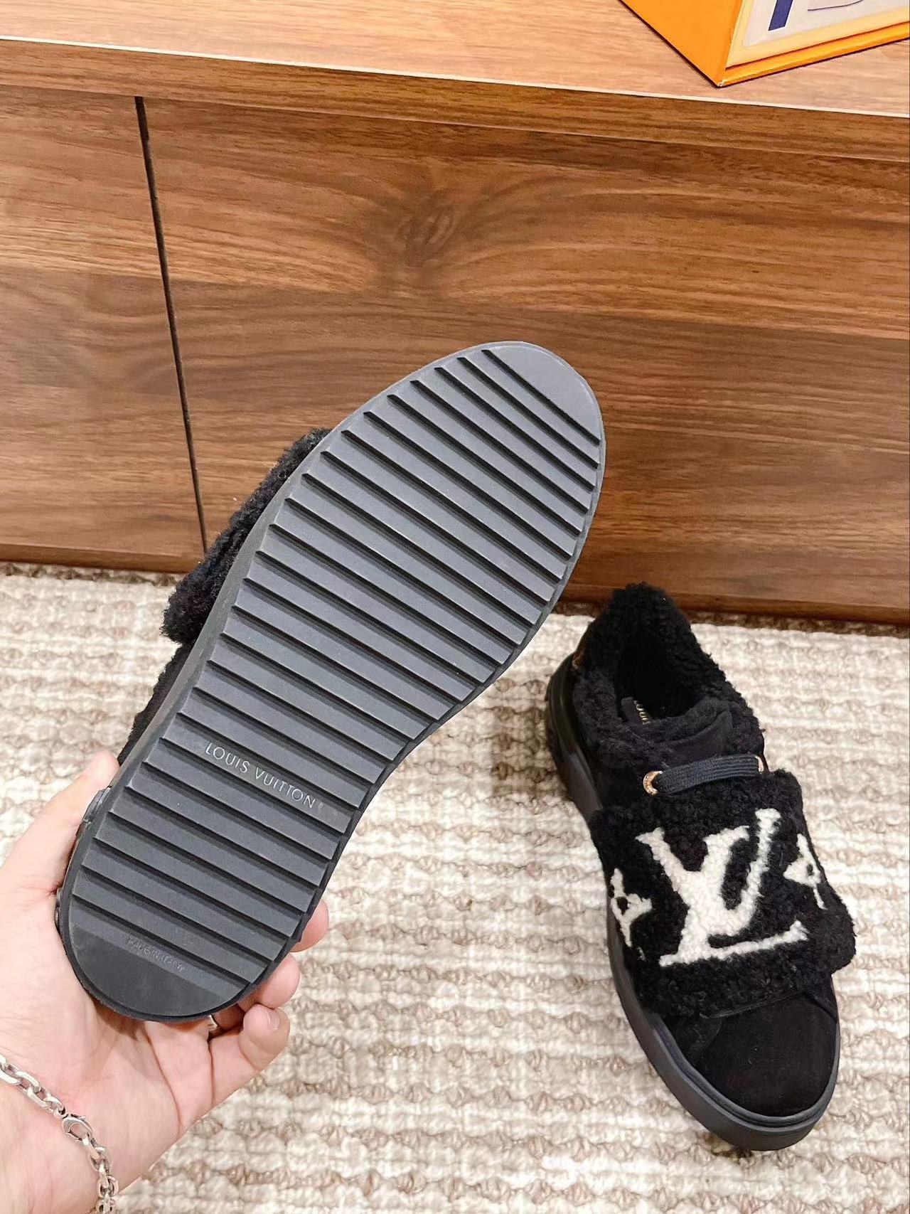 LV ラムウールの暖かいカジュアルシューズ【50％割引+送料無料】