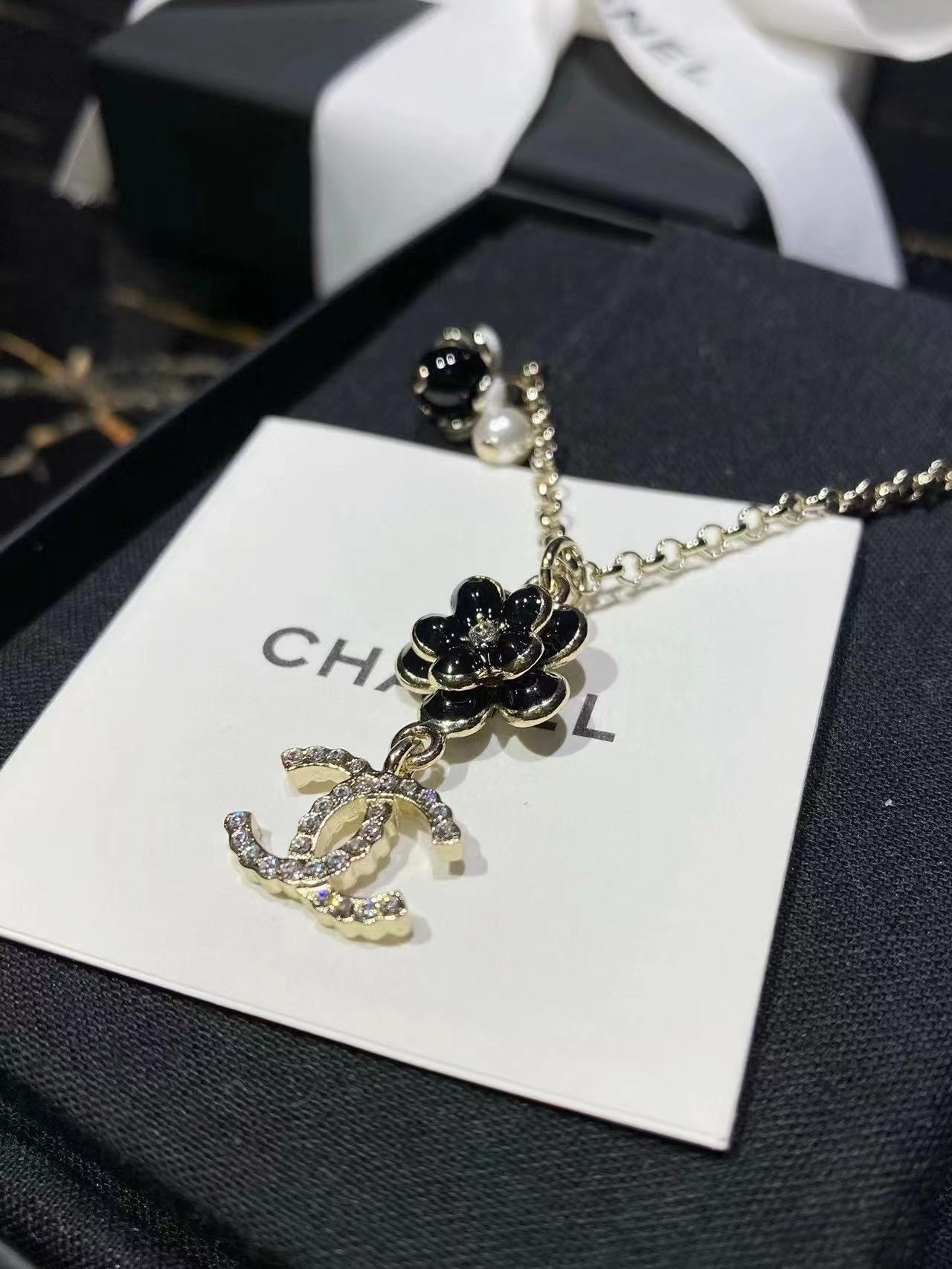 CHANE1 フラワー ダイヤモンド ネックレス【50%割引+送料無料】