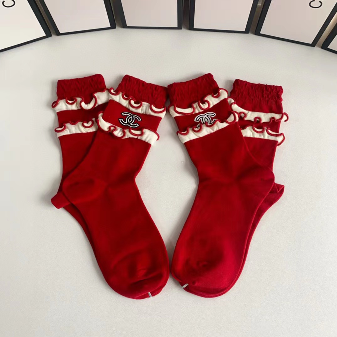 CHANE1 レッド カシミア ソックス【50％割引+送料無料】