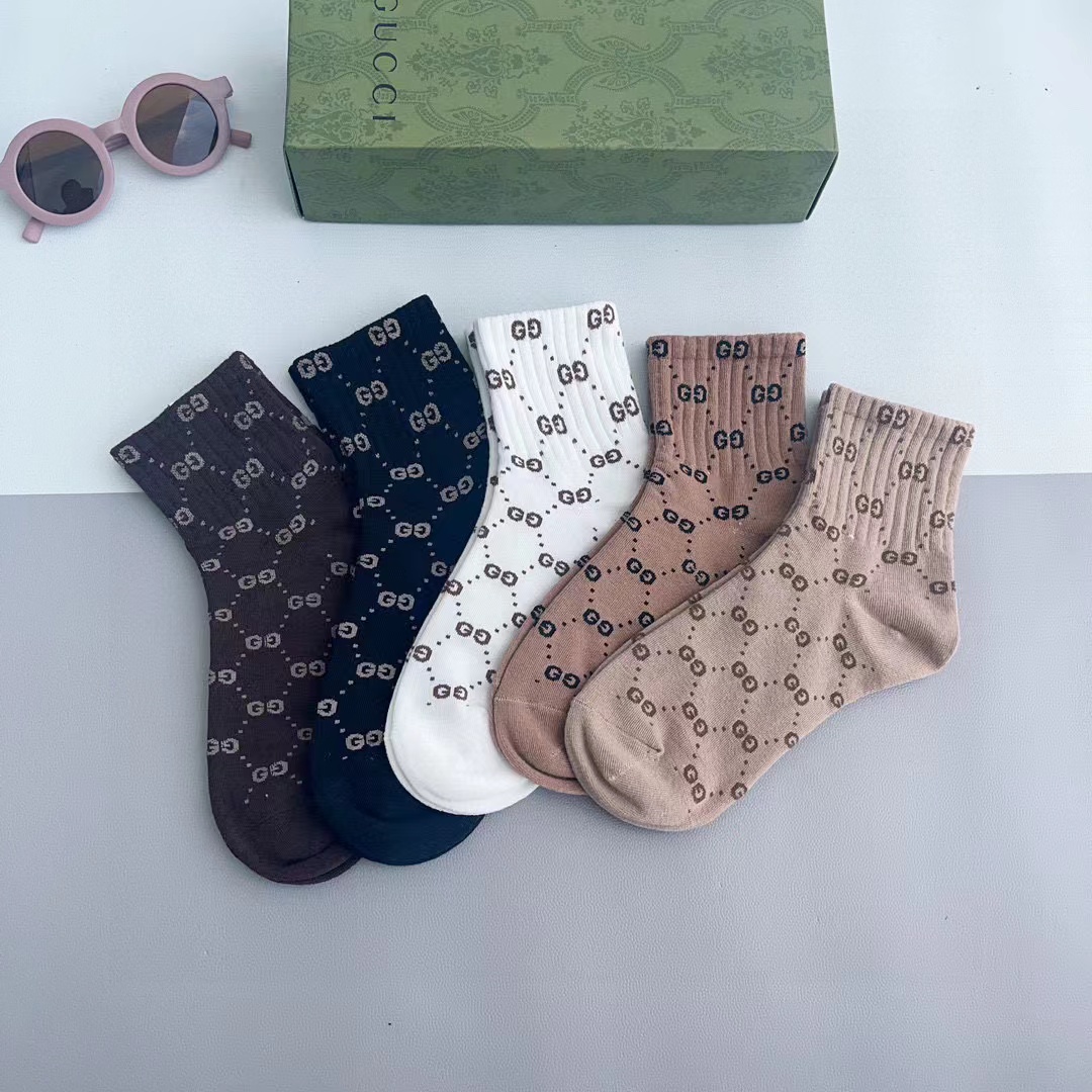 GUCC1 フルロゴ カシミヤ ソックス【50％割引+送料無料】