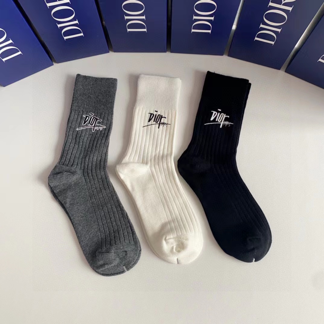 DI0R シンプルカシミヤソックス【50%割引+送料無料】