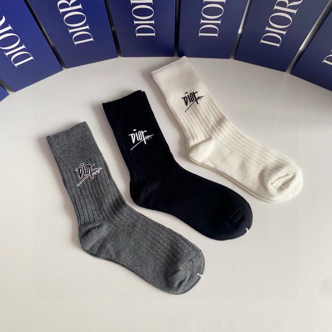 DI0R シンプルカシミヤソックス【50%割引+送料無料】