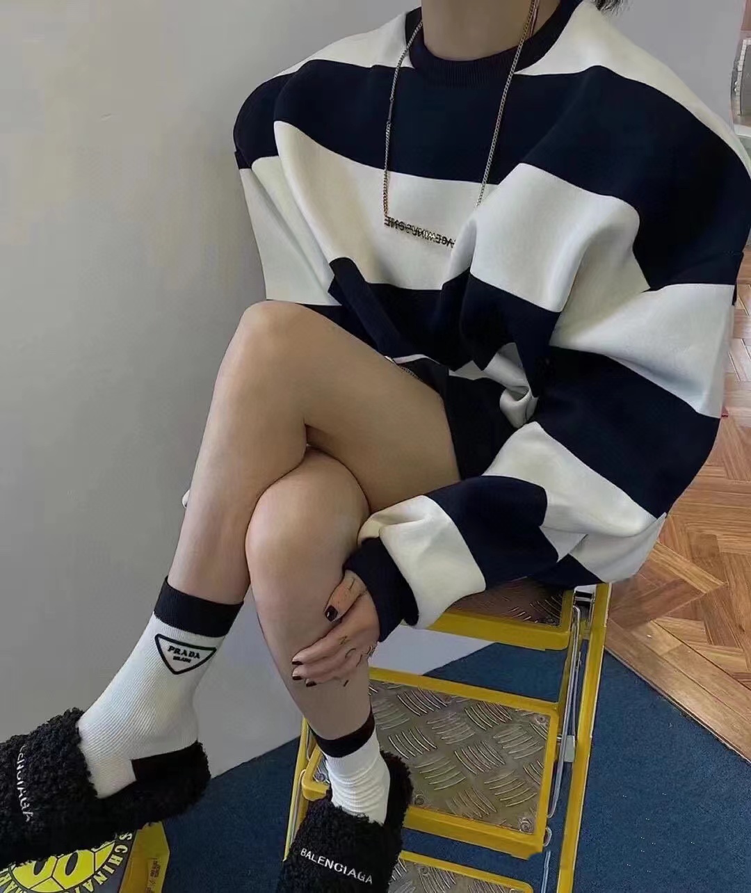 PR4DA トライアングルロゴ カシミヤソックス【50％割引+送料無料】