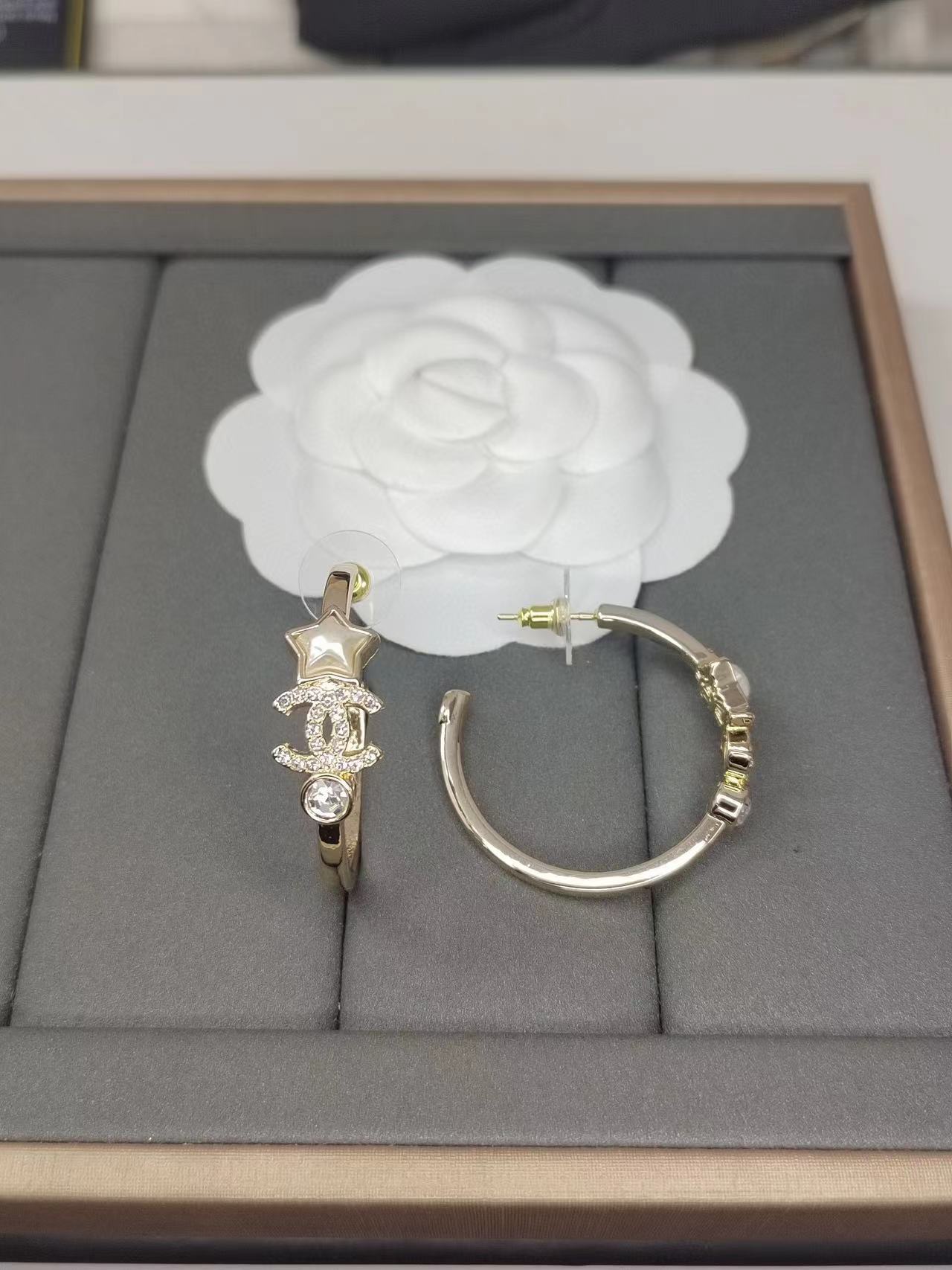 CHANE1 五芒星 ダイヤモンド ピアス【50％割引+送料無料】