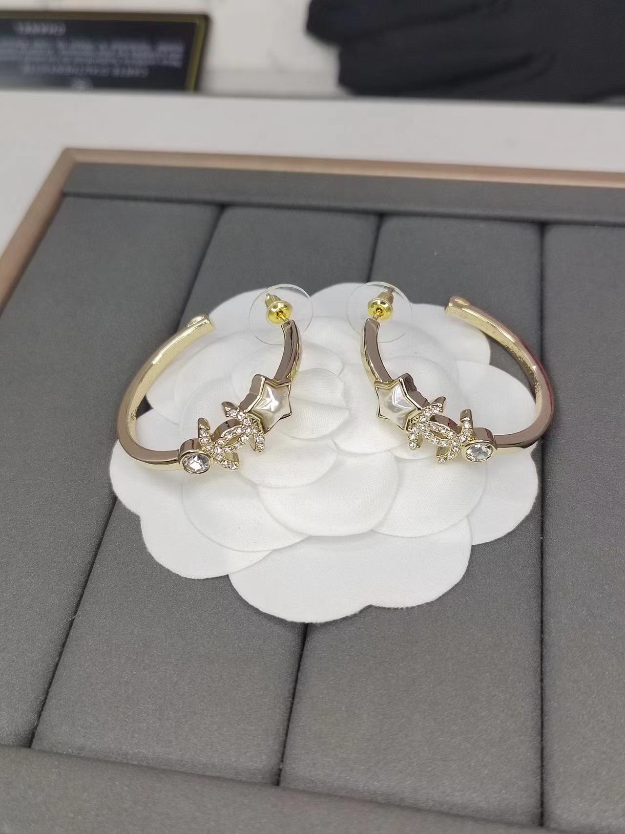 CHANE1 五芒星 ダイヤモンド ピアス【50％割引+送料無料】
