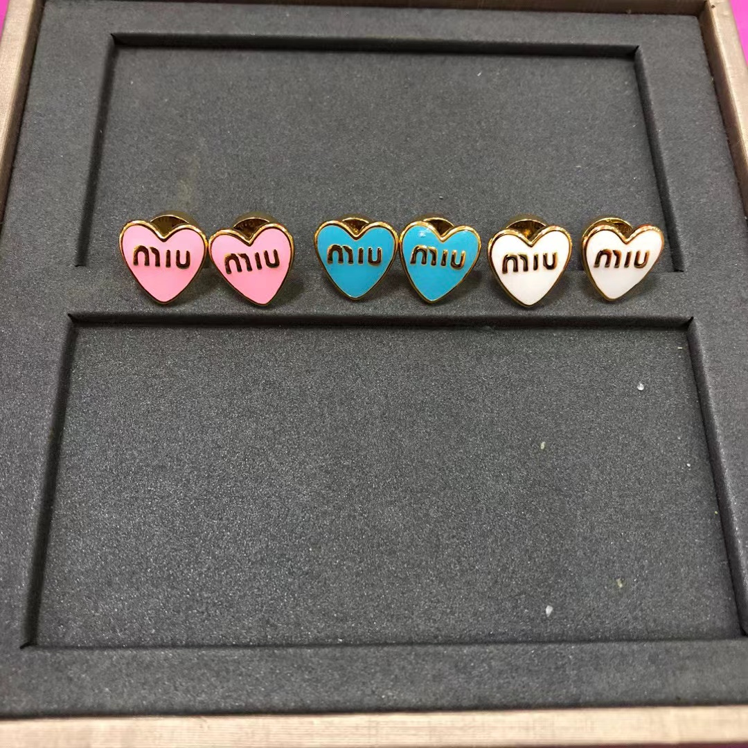 M1UM1U シンプルハートピアス【50％割引+送料無料】