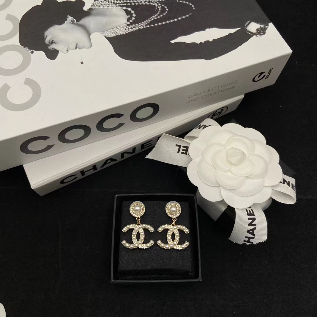 CHANE1 パール ダブル C スタッド ピアス【50％割引+送料無料】