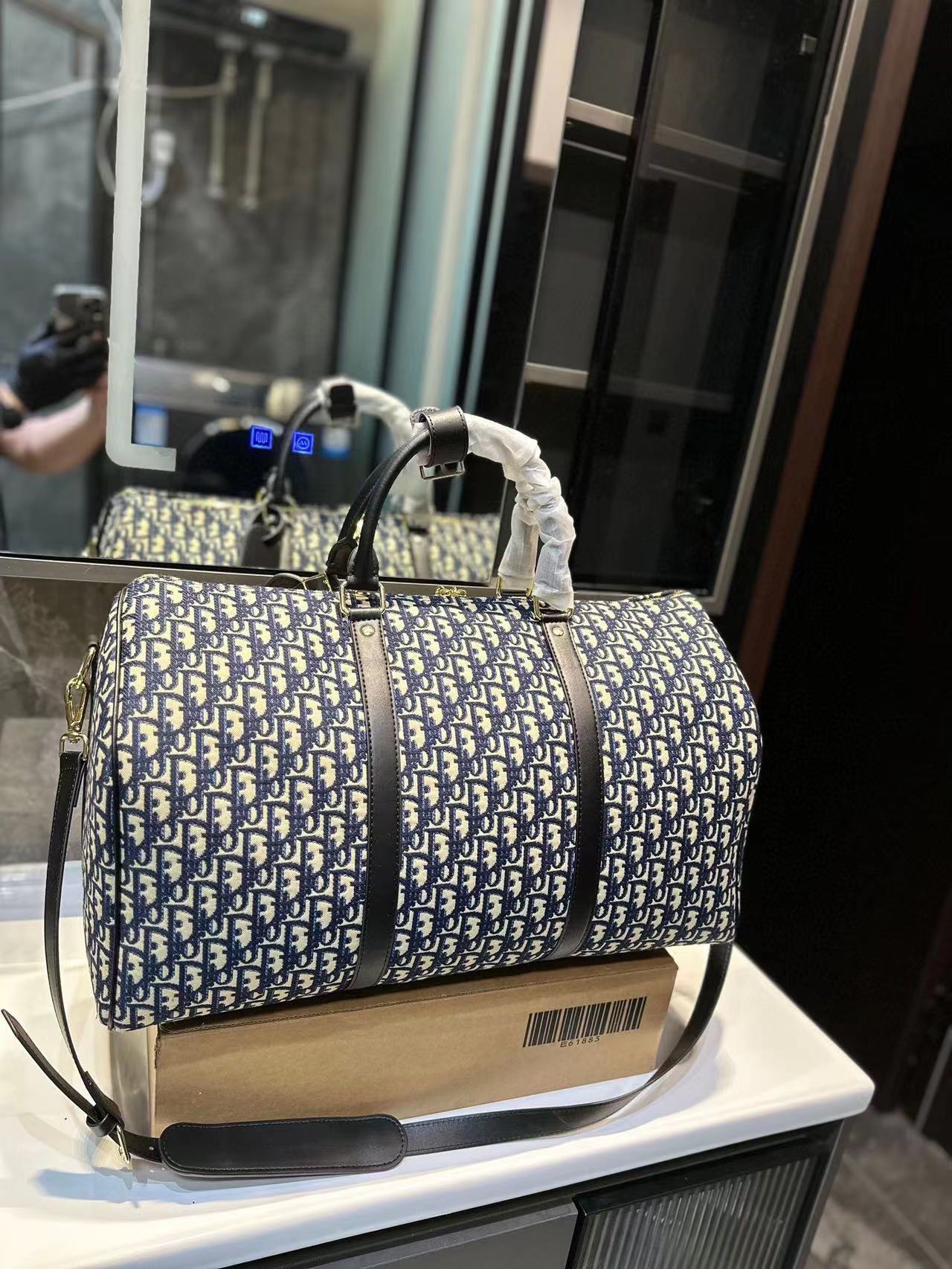 DIOR 老眼用トラベルバッグ 【50％割引+送料無料】