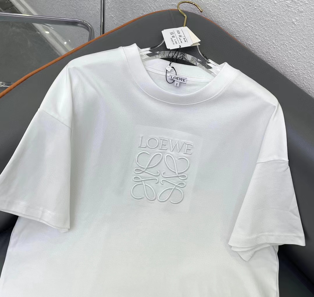 L0WEW 刺繍ロゴシンプルTシャツ【50％割引+送料無料】