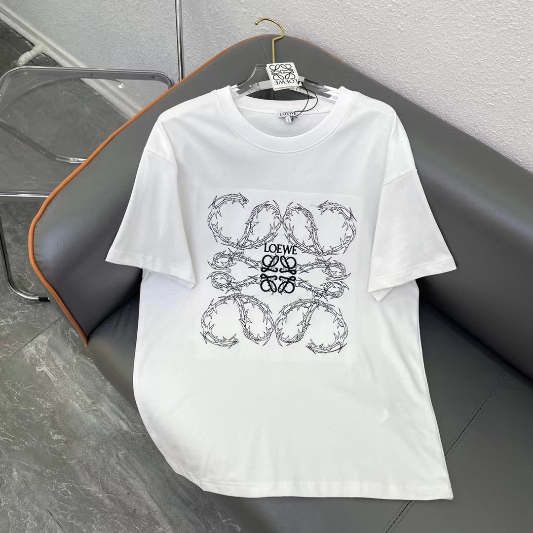 L0WEW 刺繍ロゴレターTシャツ【50％割引+送料無料】