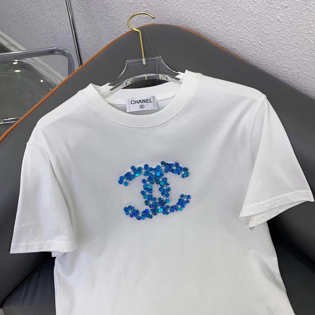 CHANE1 スパンコール ダブル C ロゴ T シャツ【50％割引+送料無料】