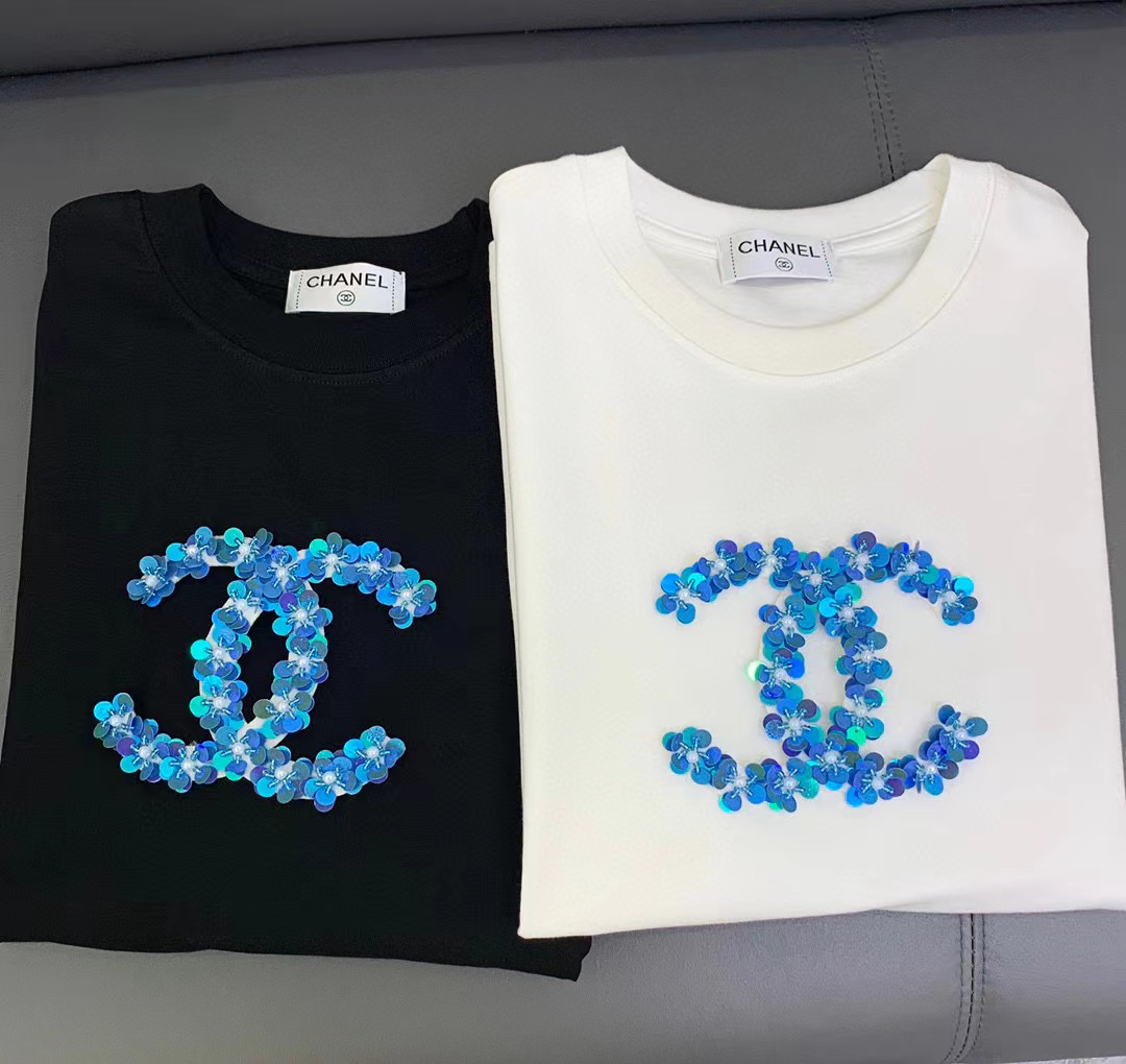 CHANE1 スパンコール ダブル C ロゴ T シャツ【50％割引+送料無料】