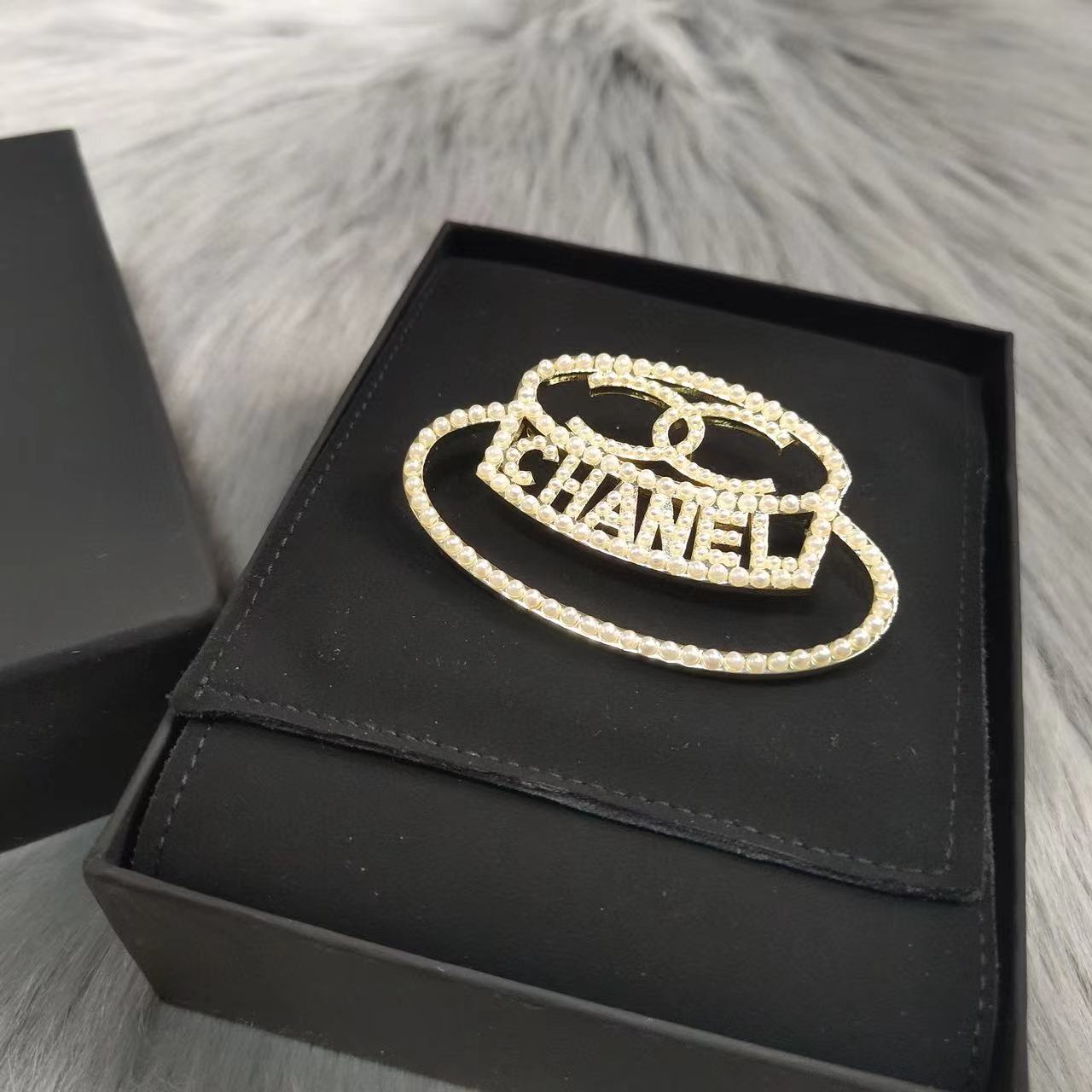 CHANE1 帽子パールブローチ【50％割引+送料無料】