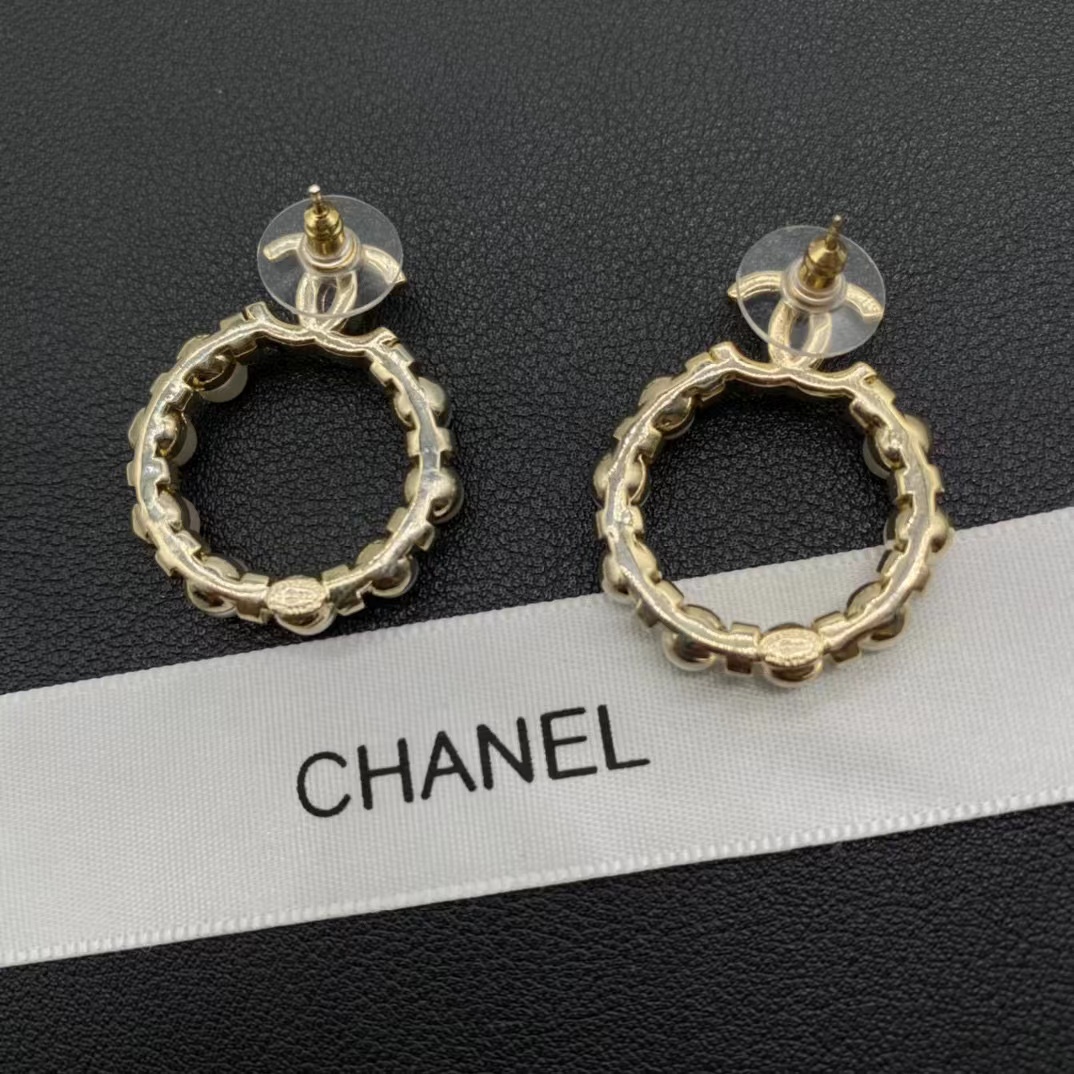 CHANE1 ダイヤモンドとパールのフープイヤリング【50％割引+送料無料】