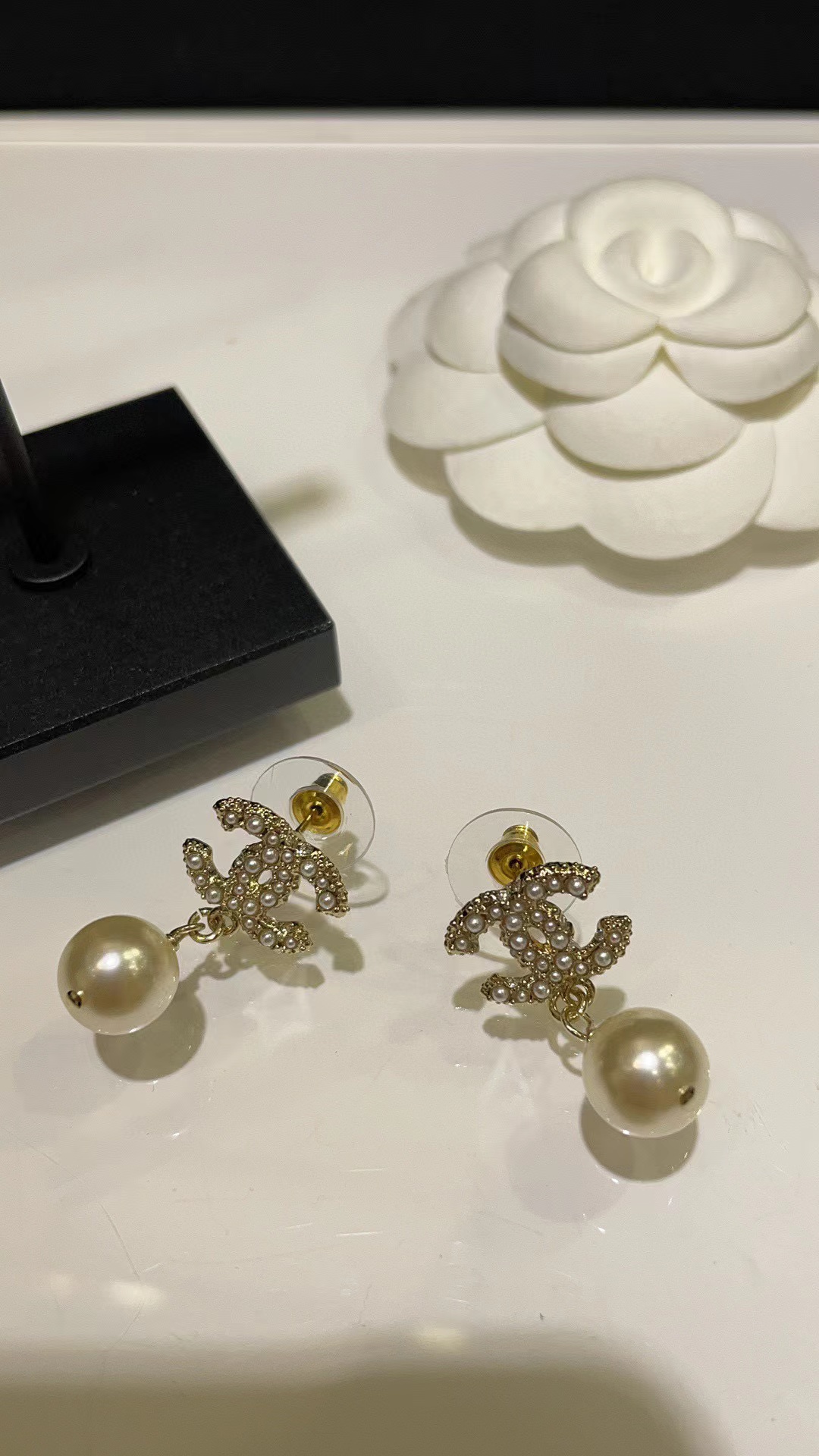 CHANE1 ダブル C パール スタッド ピアス【50％割引+送料無料】