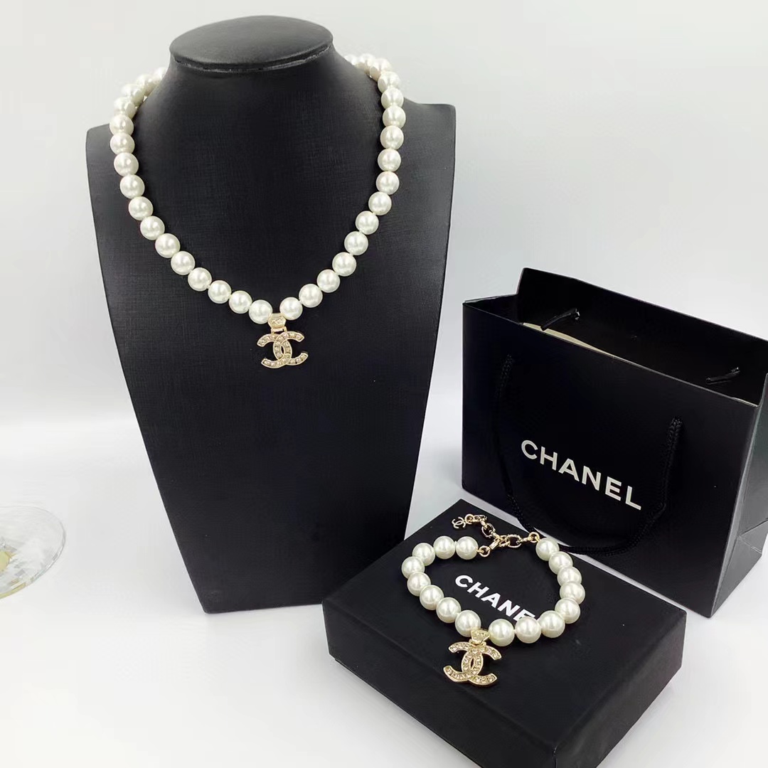 CHANE1 パール ダブル C ブレスレット/ネックレス【 50％割引+送料無料】