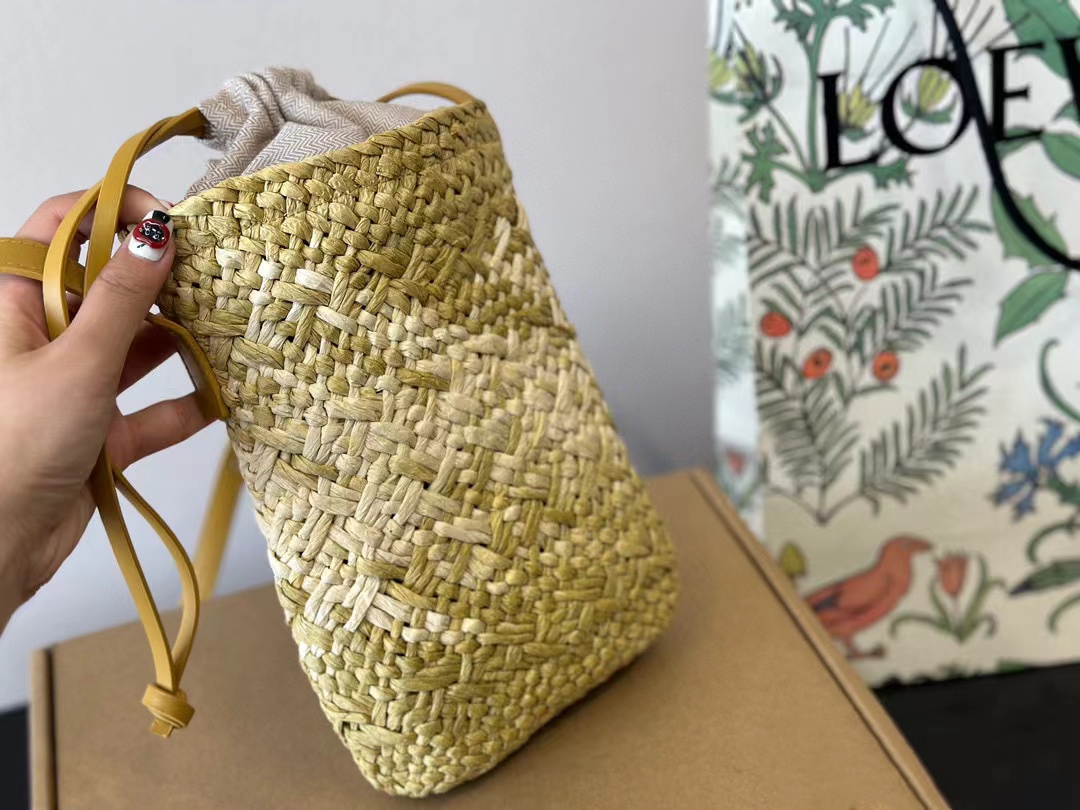 LOWEW ラフィア 携帯電話バッグ【50％割引+送料無料】