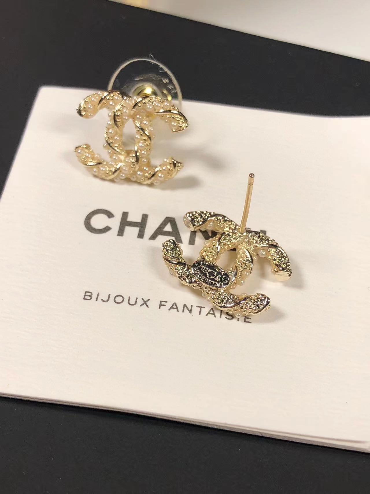 CHANE1 ダブル C パール スタッド ピアス【50％割引+送料無料】