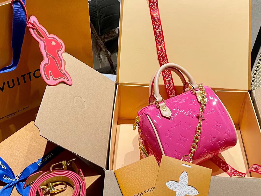 LV nano mini チェーンハンドバッグ【50％割引+送料無料】