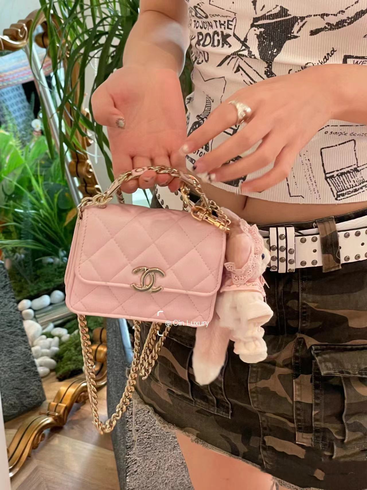 CHANE1 COCO 中空エナメルハンドバッグ【50％割引+送料無料】