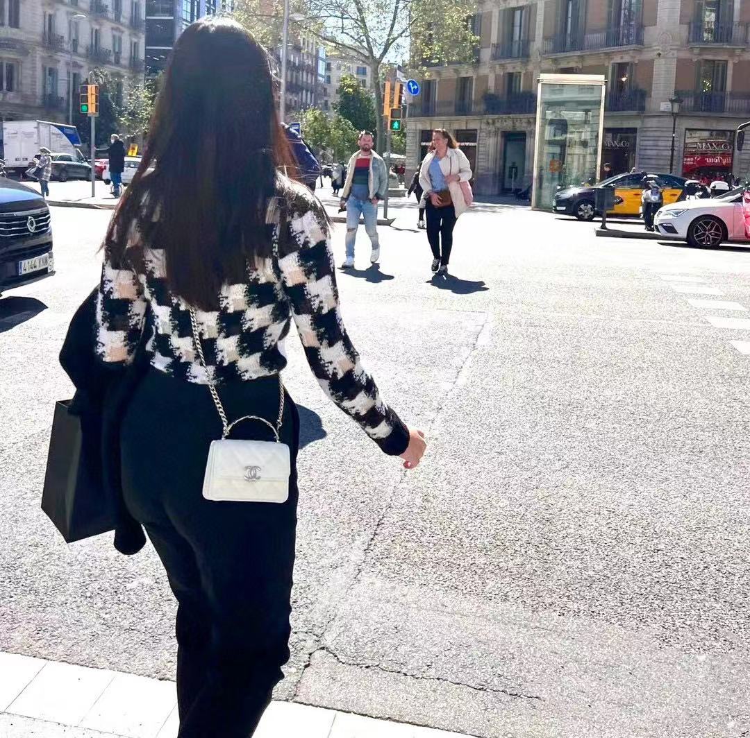 CHANE1 COCO 中空エナメルハンドバッグ【50％割引+送料無料】