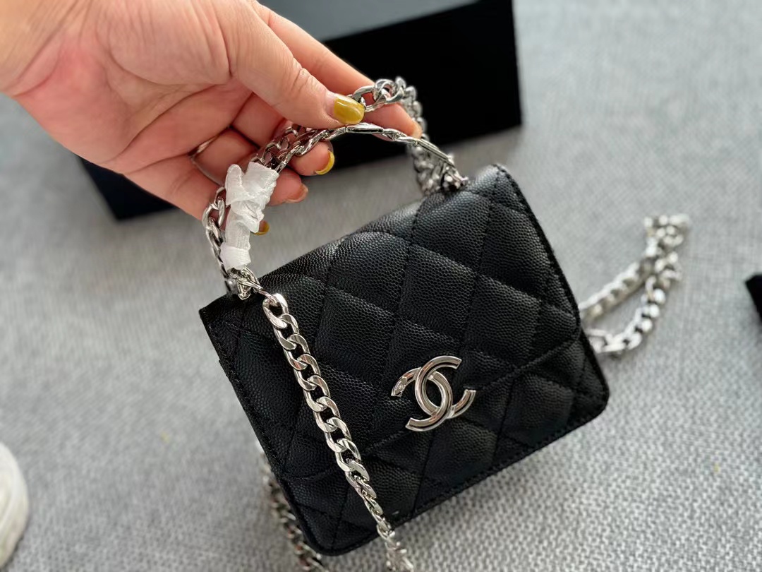 CHANE1 COCO 中空エナメルハンドバッグ【50％割引+送料無料】