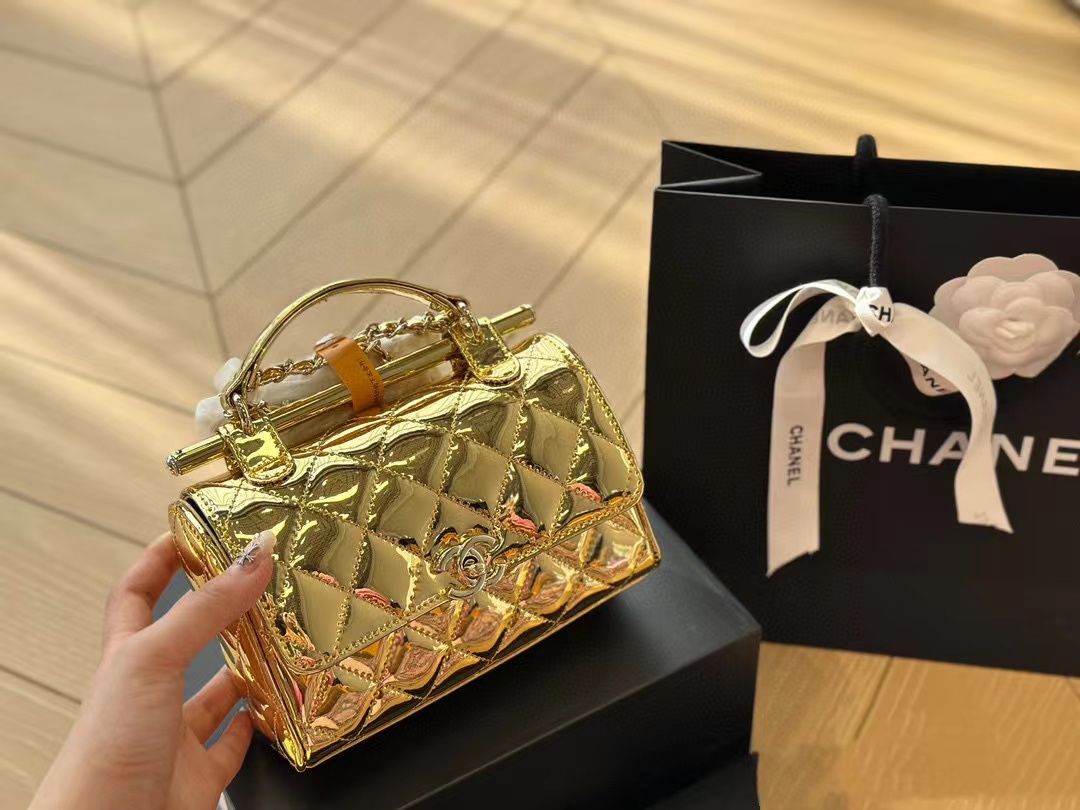 CHANE1 パテントレザー ハンドヘルドクロスボディバッグ【50％割引+送料無料】