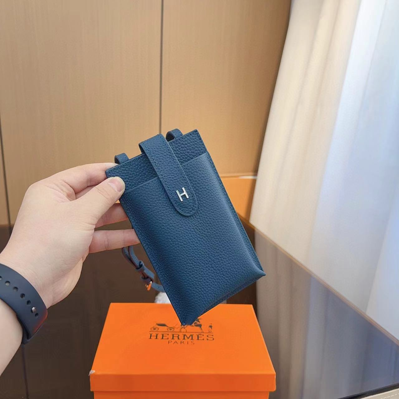 HERME5  牛革携帯電話バッグ【50％割引+送料無料】