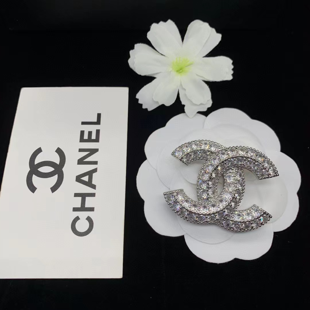 CHANE1 ダブルC ダイヤモンドブローチ【 50％割引+送料無料】
