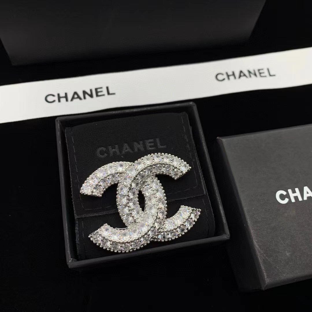 CHANE1 ダブルC ダイヤモンドブローチ【 50％割引+送料無料】