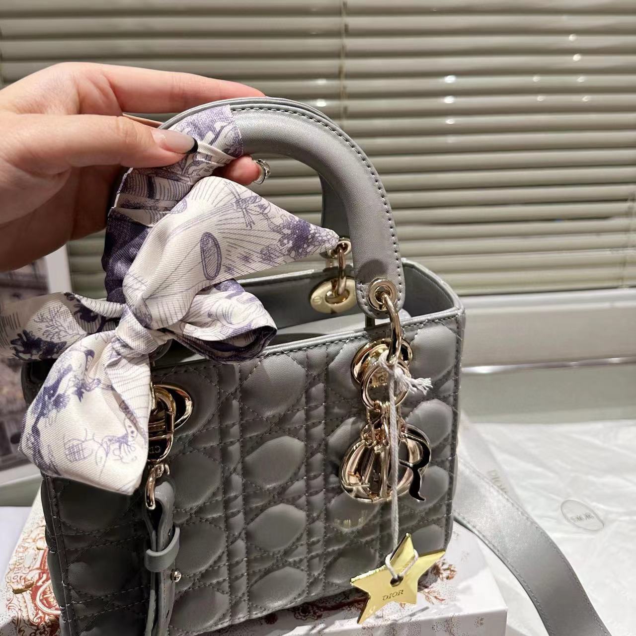 DI0R Lady 4つのコンパートメントのハンドバッグ【50％割引+送料無料】