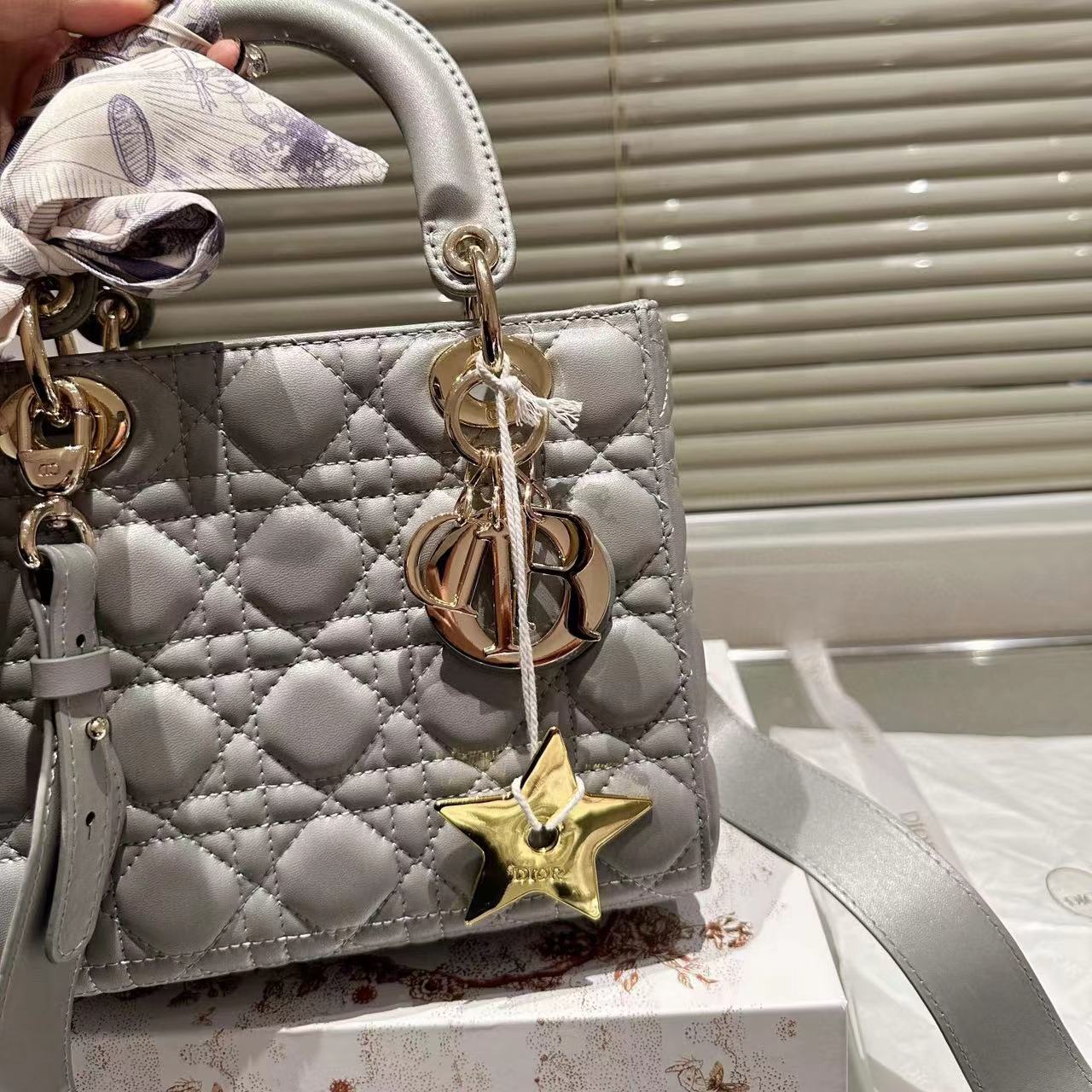 DI0R Lady 4つのコンパートメントのハンドバッグ【50％割引+送料無料】