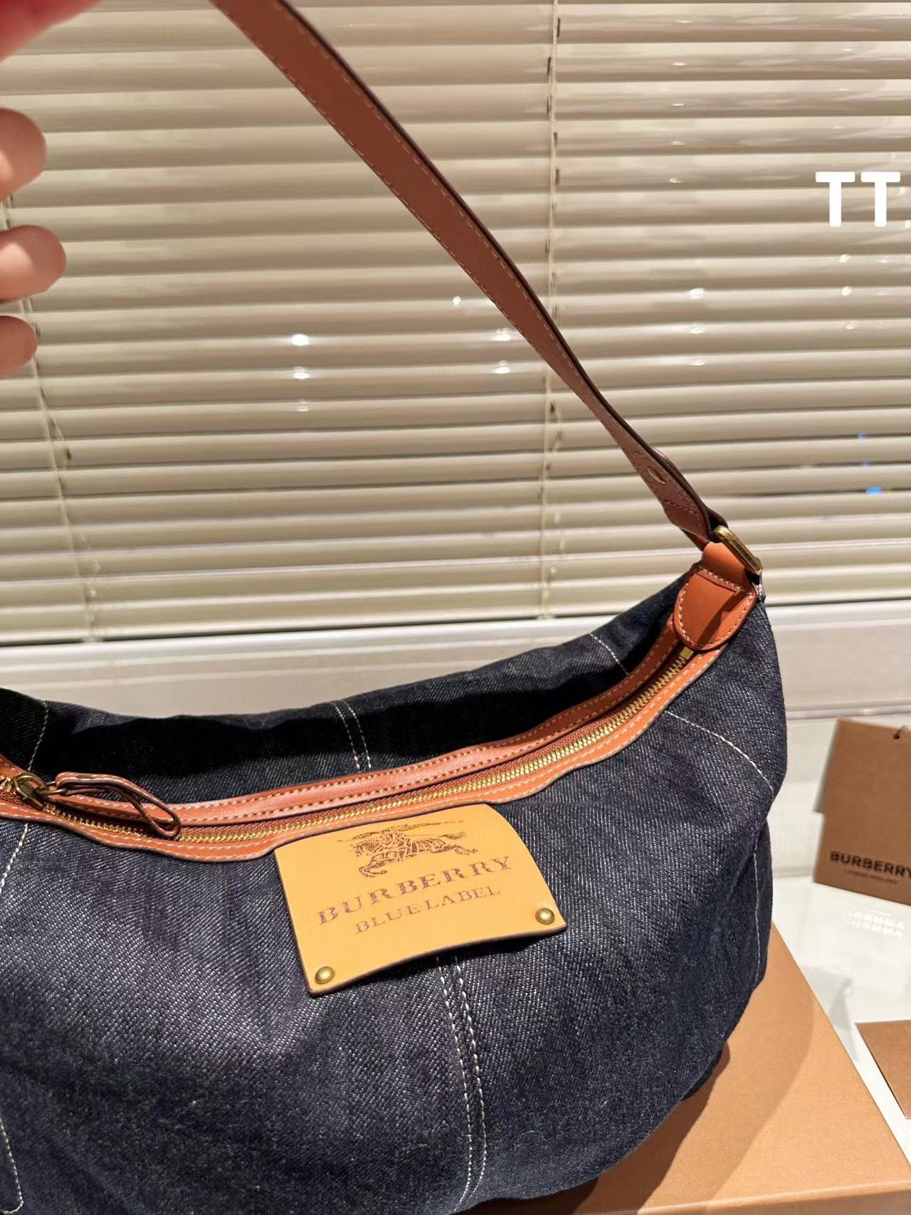  burberry  デニム脇バッグ【50％割引+送料無料】