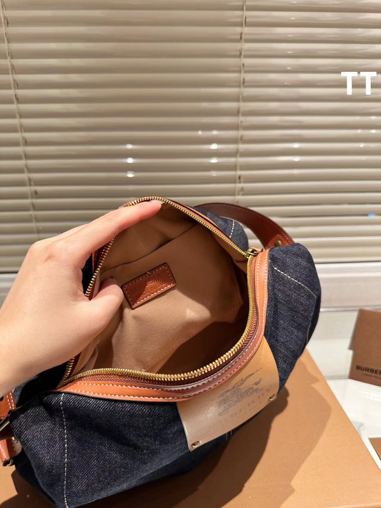 burberry  デニム脇バッグ【50％割引+送料無料】