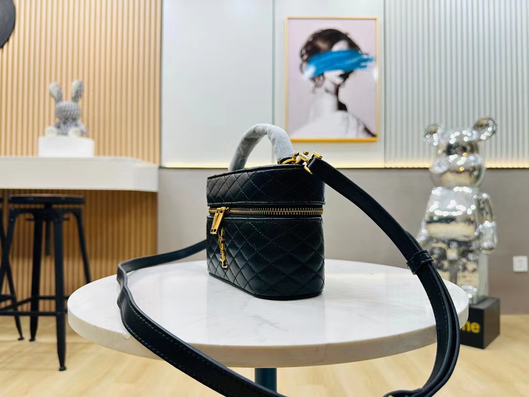 YSL ショルダー手持ちコスメバッグ【50％割引+送料無料】