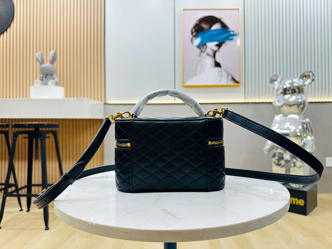 YSL ショルダー手持ちコスメバッグ【50％割引+送料無料】