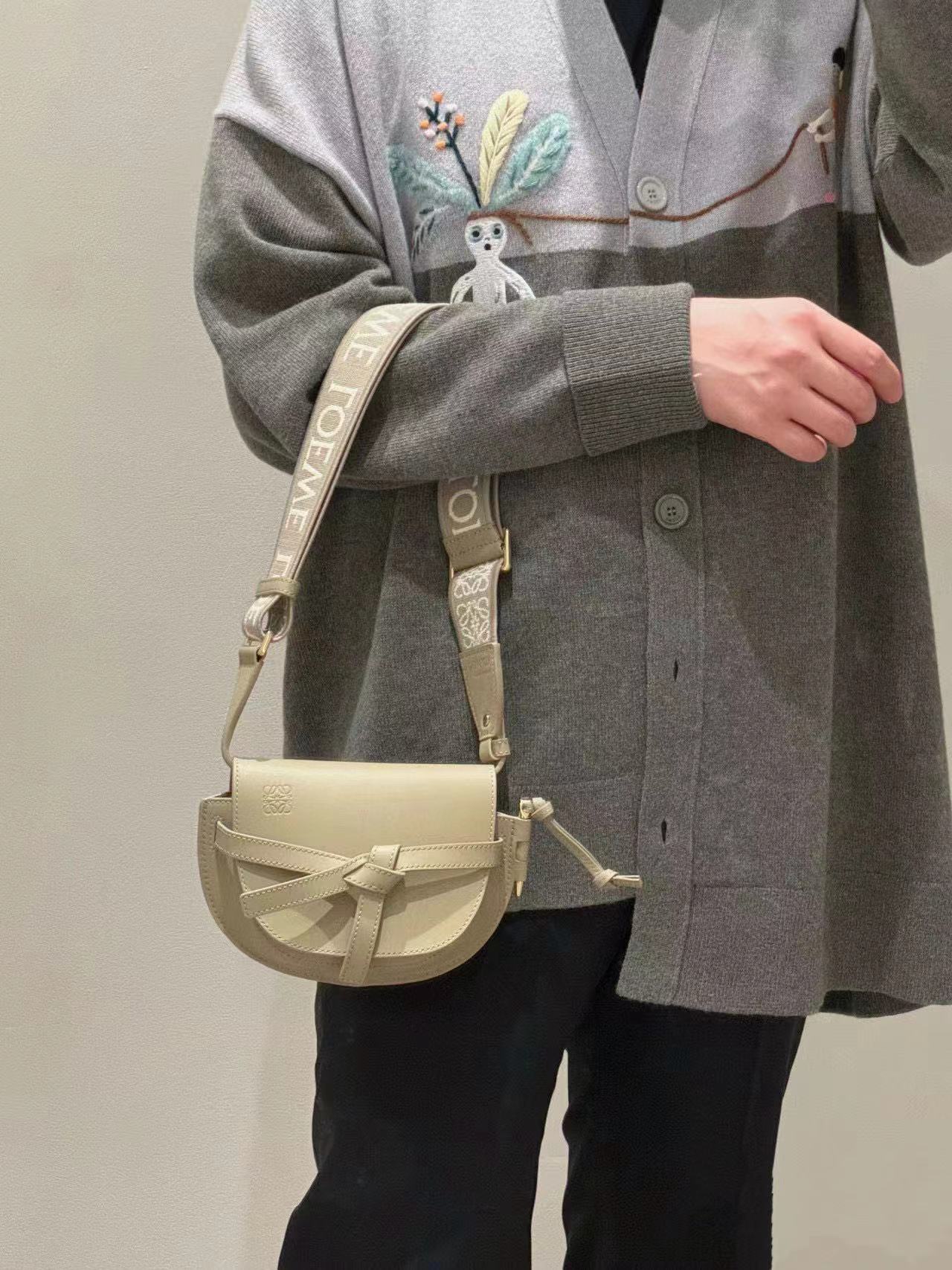 L0WEW Gate Bag サドルクロスボディバッグ【50％割引+送料無料】