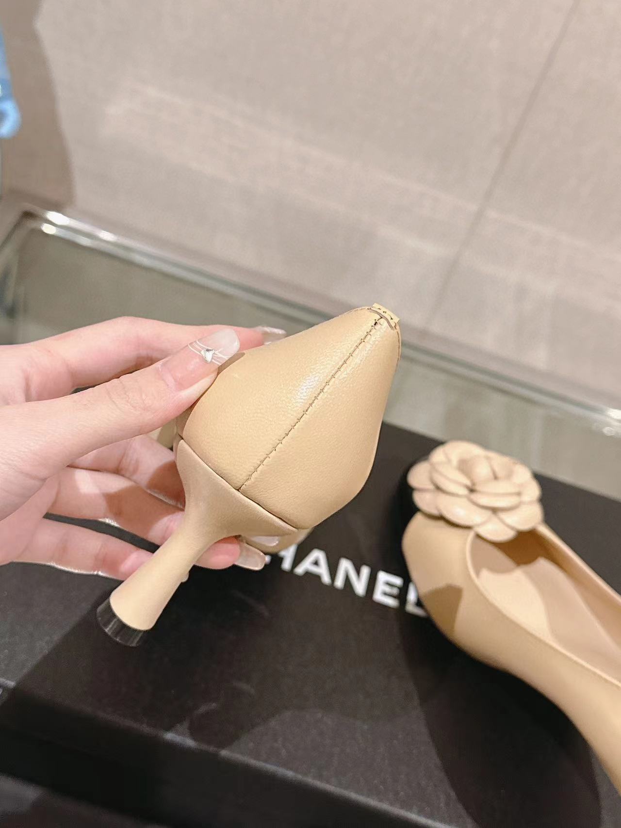 CHANE1 高品質カメリア ダブル C ハイヒール【50％割引+送料無料】