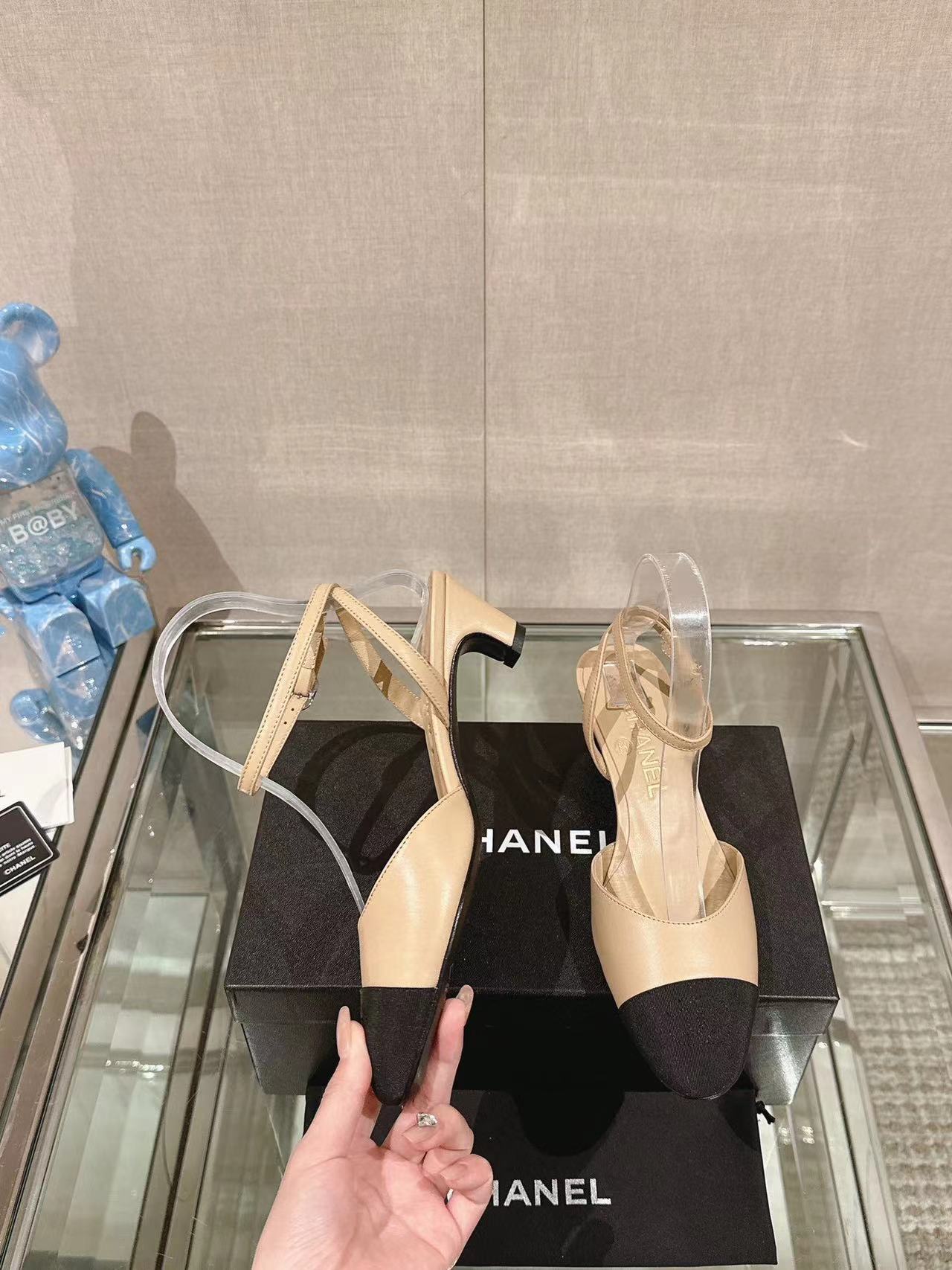 CHANE1 高品質刺繍ダブル C ローヒール【50％割引+送料無料】
