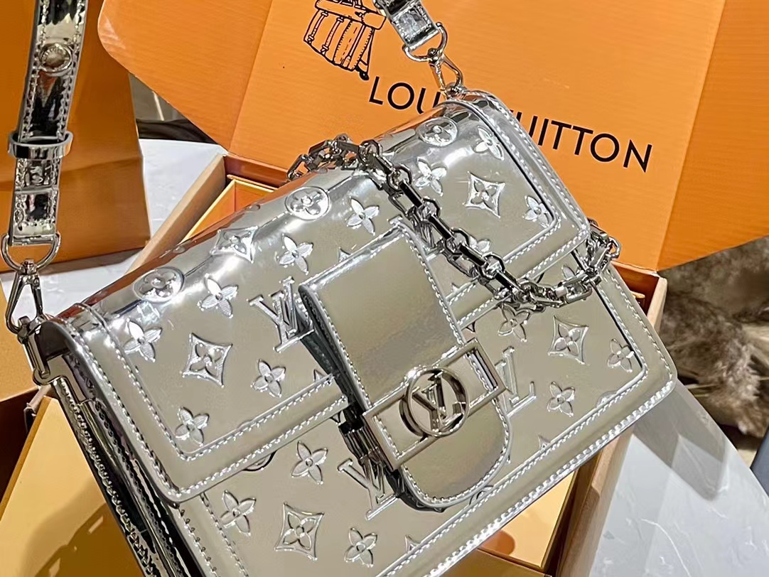LV  dauphine 牛革ショルダークロスボディバッグ【50％割引+送料無料】