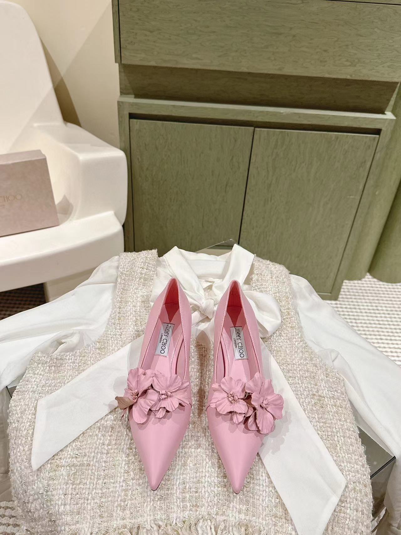 jimmycho0 高品質フラワーハイヒール【50％割引+送料無料】