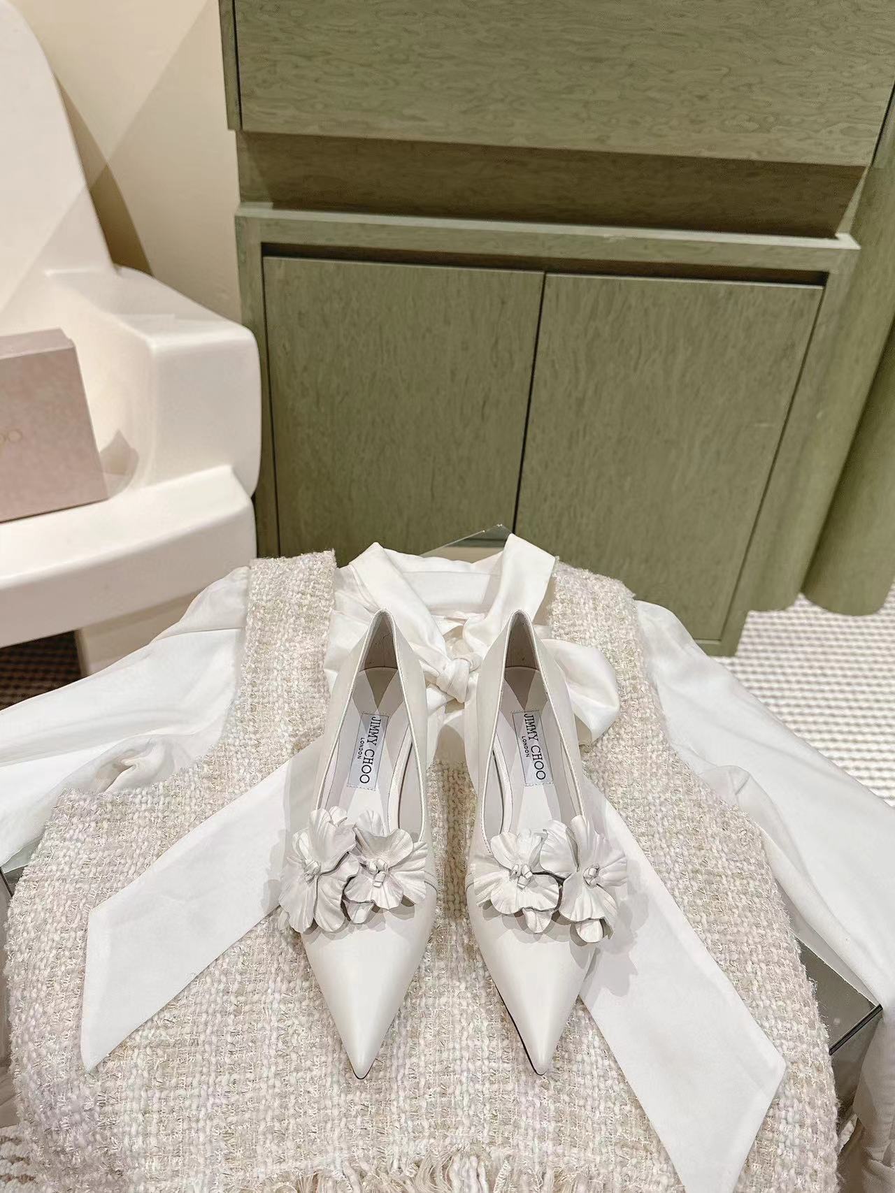 jimmycho0 高品質フラワーハイヒール【50％割引+送料無料】