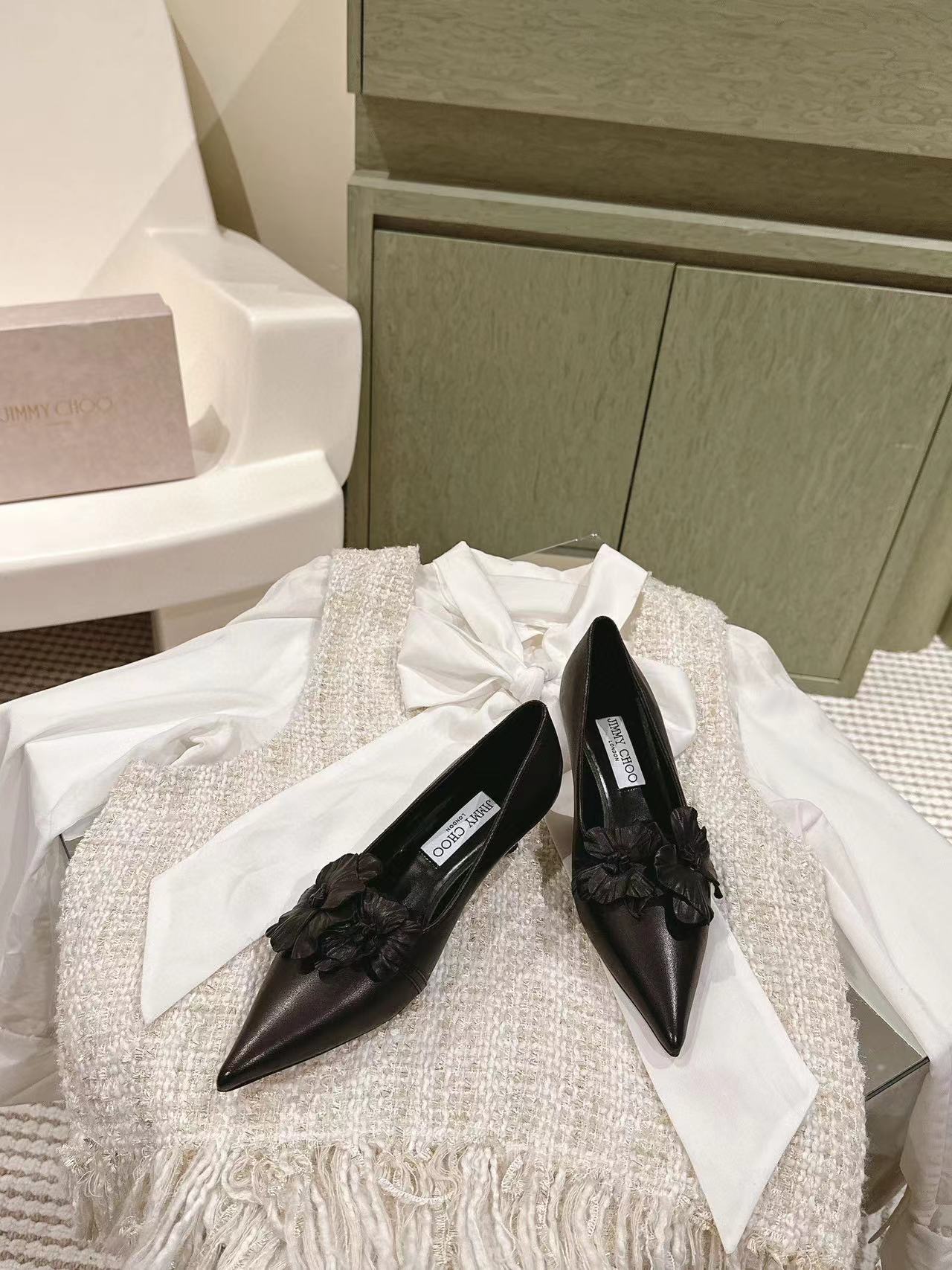 jimmycho0 高品質フラワーハイヒール【50％割引+送料無料】