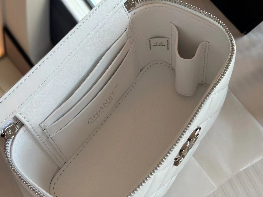 CHANE1 チェーンハンドバッグ【50%割引+送料無料】